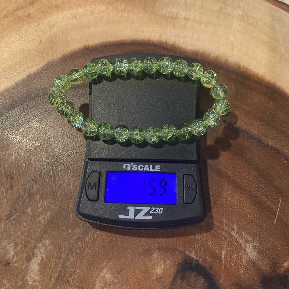 Quartz Bracelet & Moldavite Pendent Set - Picture 4 of 8